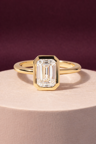 1.0-3.0 CT Emerald  Lab Grown Diamond Bezel Style Engagement Ring