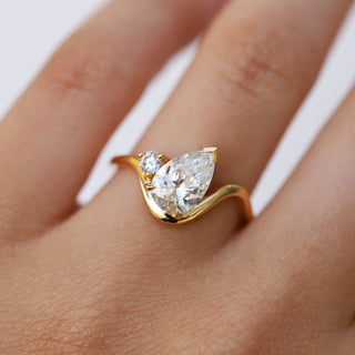 1.60-3.50 CT Pear CVD Diamond Unique Engagement Ring