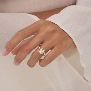 1.0 -3.0 CT Round Shaped Lab Grown Diamond Unique Style Engagement Ring