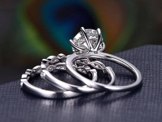 1.0 CT Round Cut Solitaire Moissanite Bridal Ring Set - violetjewels