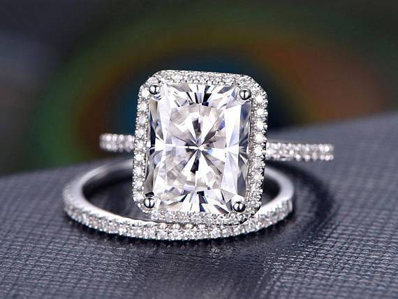 3.0 CT Radiant Cut Halo Style Moissanite Bridal Ring Set - violetjewels