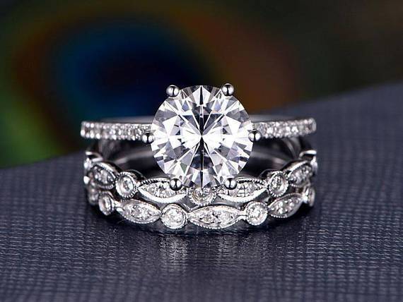1.0 CT Round Cut Solitaire Moissanite Bridal Ring Set - violetjewels