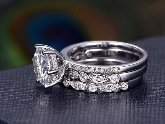1.0 CT Round Cut Solitaire Moissanite Bridal Ring Set - violetjewels