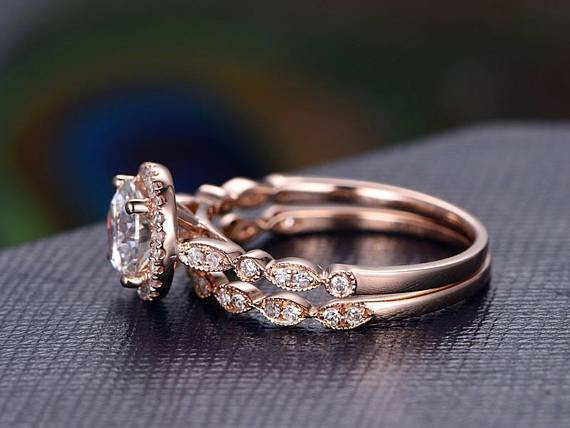 0.75 CT Round Halo Pave Moissanite Bridal Ring Set - violetjewels