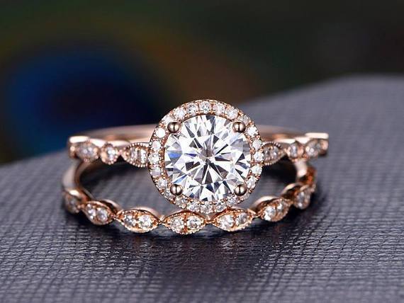 0.75 CT Round Halo Pave Moissanite Bridal Ring Set - violetjewels