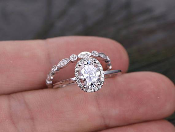 1.0 CT Oval Cut Halo Pave Moissanite Bridal Ring Set - violetjewels