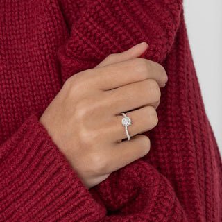 1.10-3.50 CT Round Shaped Lab Grown Diamond Unique Engagement Ring