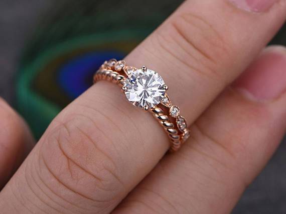 0.75 CT Round Solitaire Twisted Pave Moissanite Bridal Ring Set - violetjewels