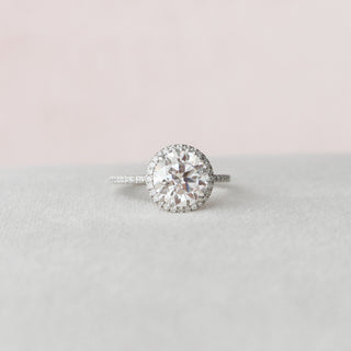 3.0 CT Round Cut Halo Style Moissanite Engagement Ring - violetjewels