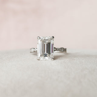 5.0 CT Emerald Milgrain Vintage Style Moissanite Engagement Ring - violetjewels