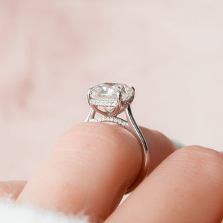 4.0 CT Cushion Cut Solitaire Style Moissanite Engagement Ring - violetjewels
