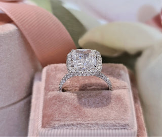 3.0 CT Cushion Double Halo G/VS1 Lab Grown Diamond Engagement Ring - violetjewels