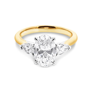 1.0-3.0 T Oval Lab Grown  Diamond Three Stone Engagement Ring