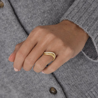 Plain Classic Unique Style Wedding band