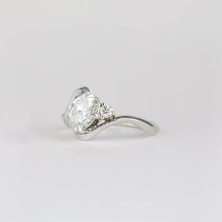 1.24-3.50 CT Oval CVD Diamond Unique Bridal Ring Set