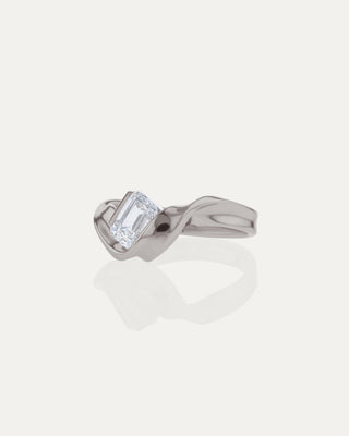 1.01 CT Emerald CVD Diamond Unique Engagement Ring