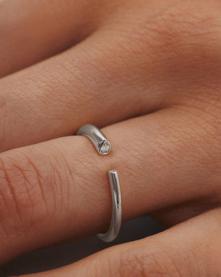 0.040 TCW Round EF-VVS Diamond Open Wedding Band