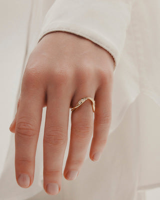 0.315 TCW Round  Lab Grown Diamond Twisted Wedding Band