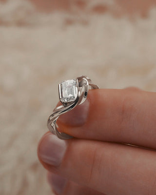 1.01 CT Emerald CVD Diamond Unique Engagement Ring