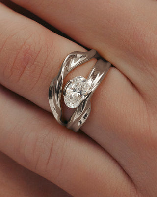 1.03 CT Oval CVD Diamond Unique Style Engagement Ring