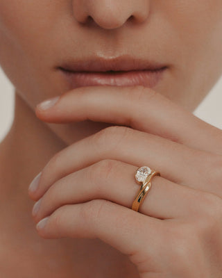 1.03 CT Oval CVD Diamond Unique Style Engagement Ring