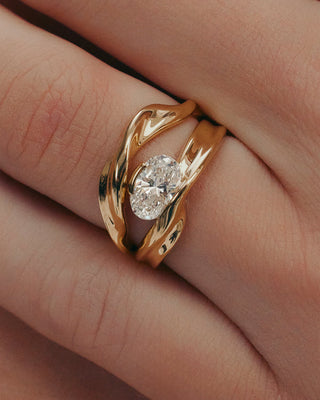 1.03 CT Oval CVD Diamond Unique Style Engagement Ring