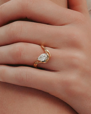 1.03 CT Pear CVD Diamond Unique Style Engagement Ring