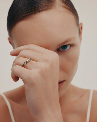 Plain Twisted Wedding Band