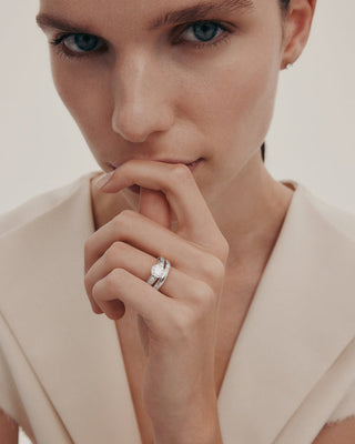1.0 CT Round CVD Diamond Unique Style Engagement Ring