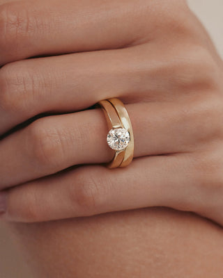 1.0 CT Round CVD Diamond Unique Style Engagement Ring