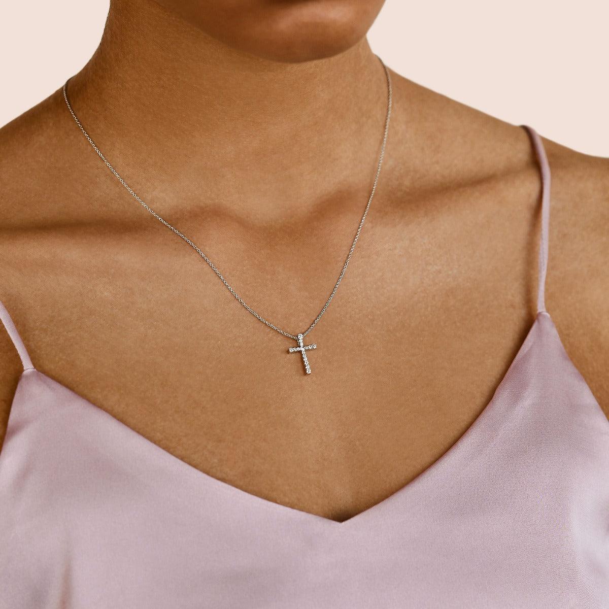 0.17 CT Round Cut Cross Pendant Moissanite Diamond Necklace - violetjewels