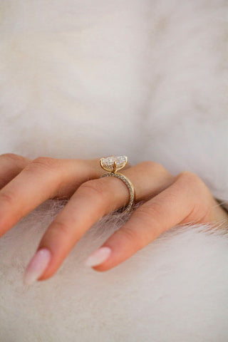 2.0-4.0 CT Radiant Shaped Lab Grown Diamond Hidden Halo Engagement Ring