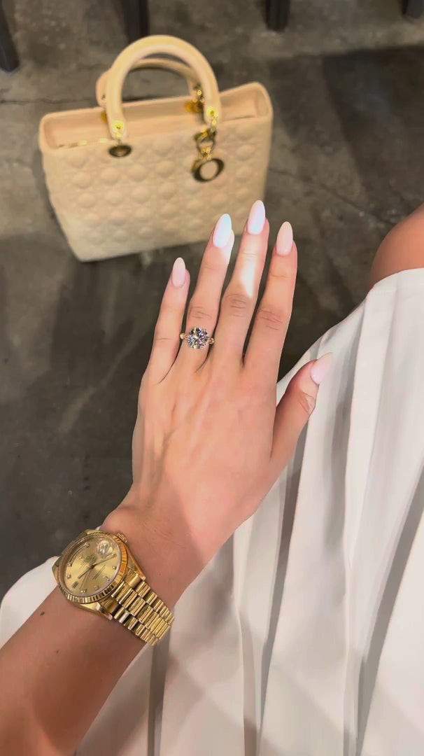 3.0-5.04 CT Round Lab Grown Diamond Unique Engagement Ring