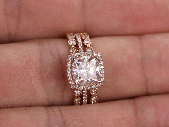 1.50 CT Cushion Cut Halo Moissanite Bridal Ring Set - violetjewels