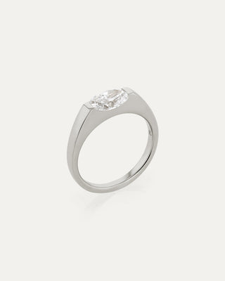 1.0 CT Oval CVD Diamond Unique Style Engagement Ring