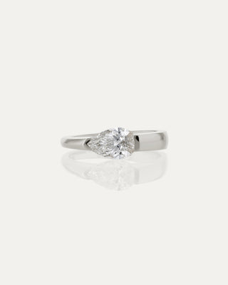 1.0 CT Pear CVD Diamond Unique Style Engagement Ring