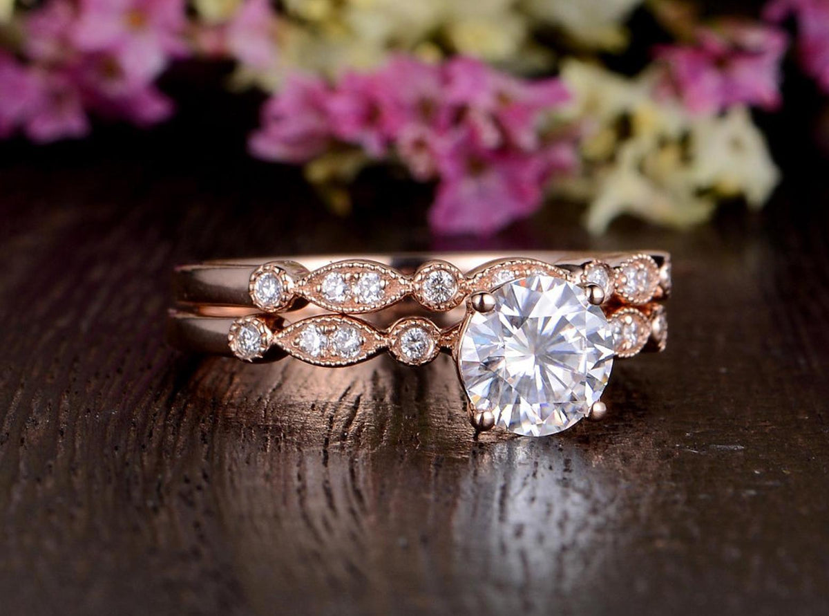 1.0 CT Round Cut Solitaire Milgrain Style Moissanite Bridal Ring Set - violetjewels