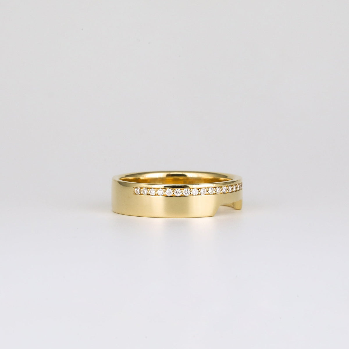 0.10 TCW Round Lab Grown Diamond Contour Wedding Band